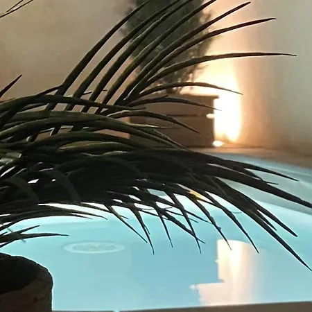 Дом отдыха Au Pied De La Cite Medievale, Piscine, Vue Extraordinaire, La Trivala A *