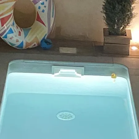 Au Pied De La Cite Medievale, Piscine, Vue Extraordinaire, La Trivala A Каркассон