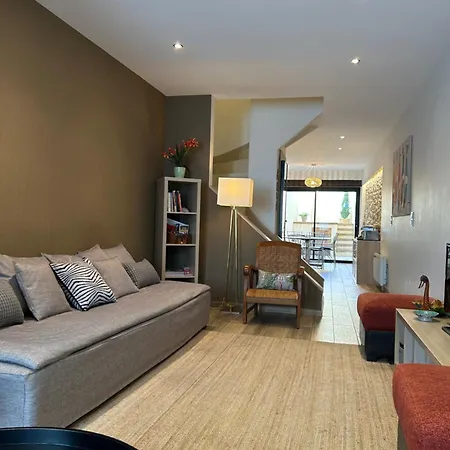 Au Pied De La Cite Medievale, Piscine, Vue Extraordinaire, La Trivala A *