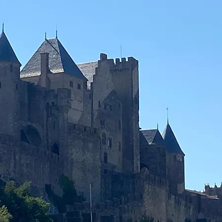 Au Pied De La Cité Médiévale, Piscine, Vue Extraordinaire, La Trivala à Casa de Férias