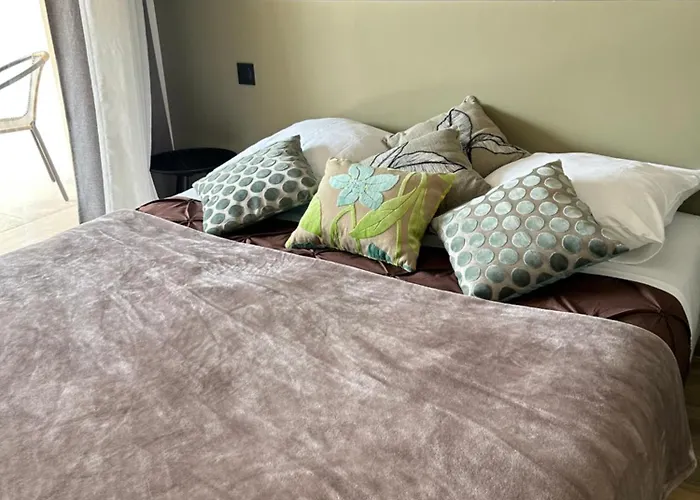 Au Pied De La Cite Medievale, Piscine, Vue Extraordinaire, La Trivala A