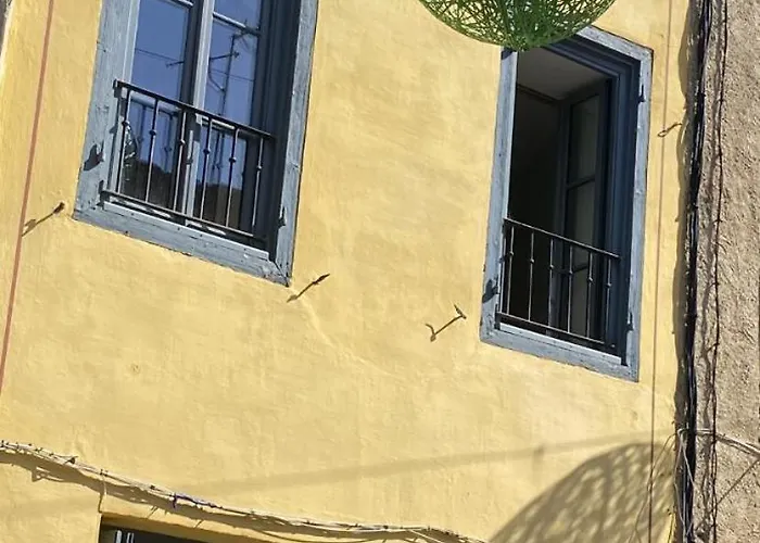 Au Pied De La Cite Medievale, Piscine, Vue Extraordinaire, La Trivala A Feriehus Carcassonne