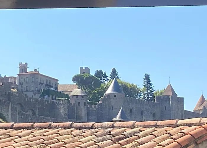 Feriehus Au Pied De La Cite Medievale, Piscine, Vue Extraordinaire, La Trivala A