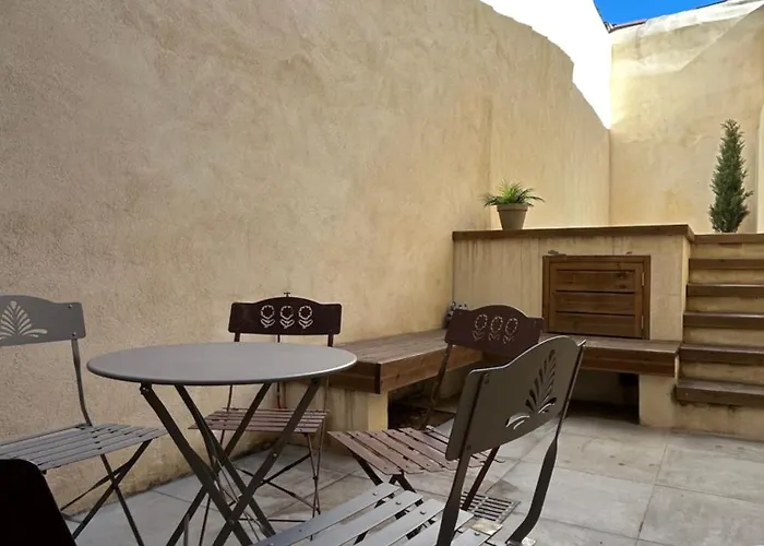 Holiday home Au Pied De La Cite Medievale, Piscine, Vue Extraordinaire, La Trivala A Carcassonne